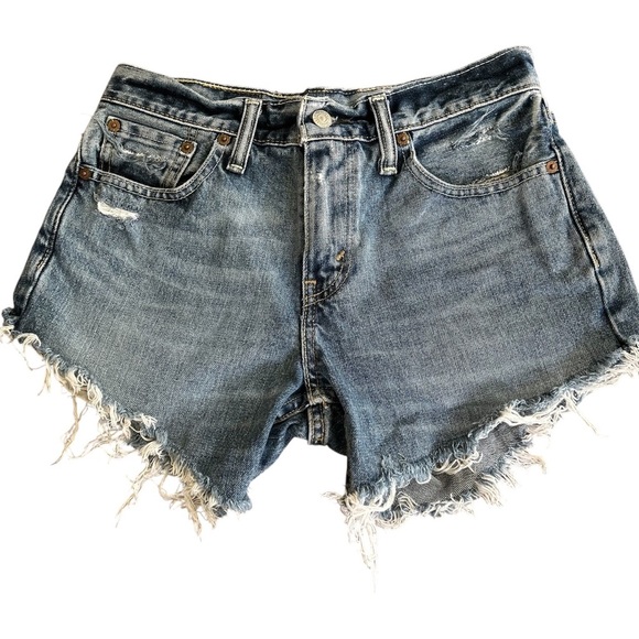 Levi’s | Denim Distressed Women Shorts - Picture 1 of 7